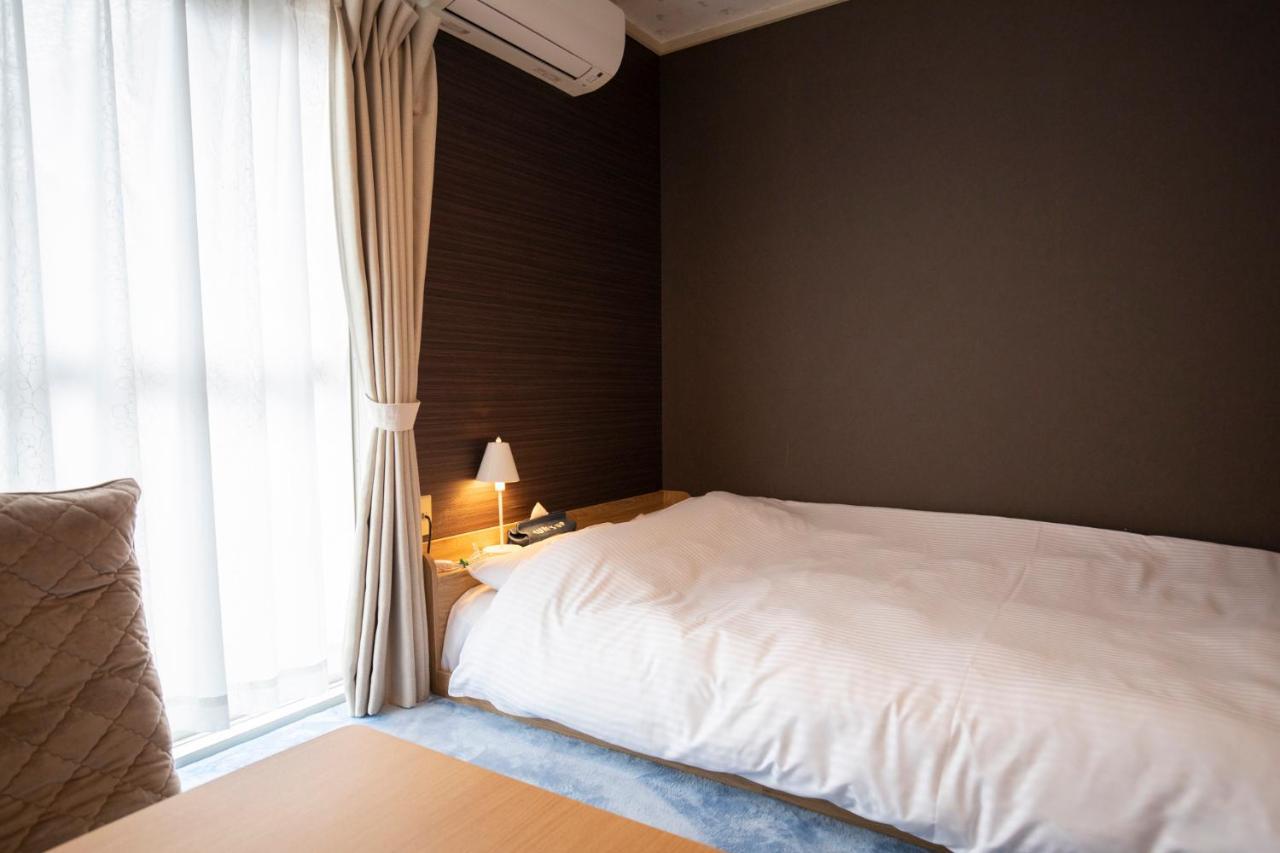 Guesthouse Life Field Kurashiki Rum bild
