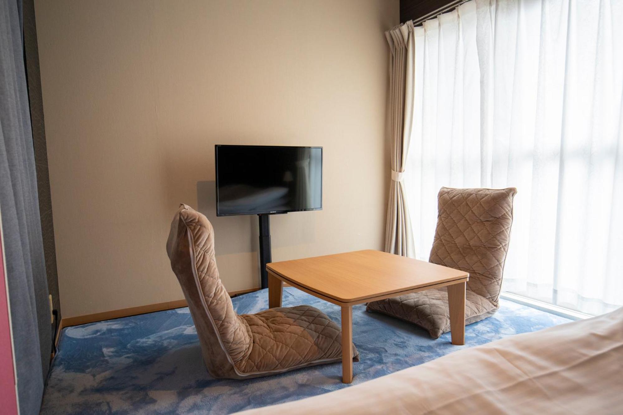 Guesthouse Life Field Kurashiki Rum bild